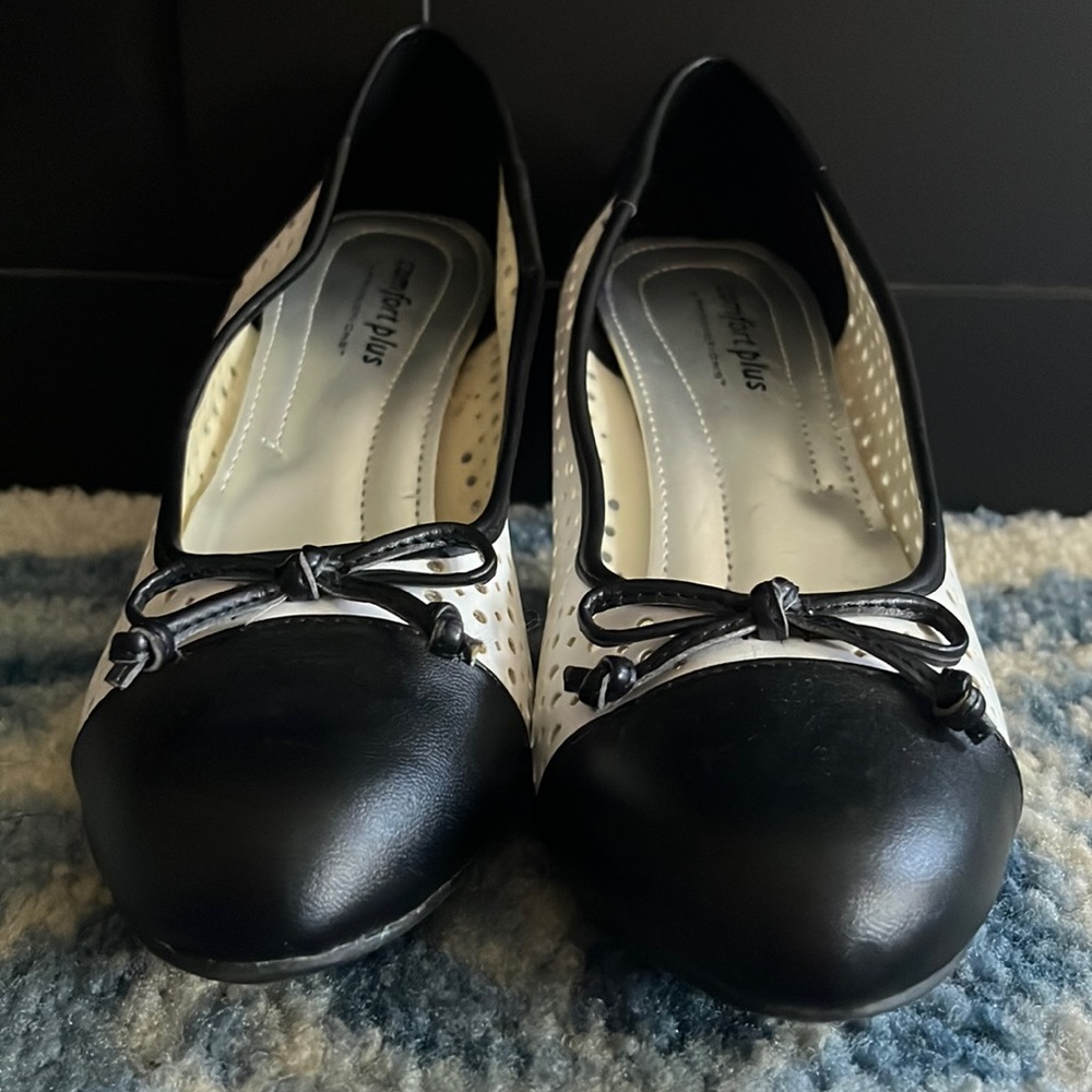 Comfort Plus Predictions Black & White Heels - Size 6.5